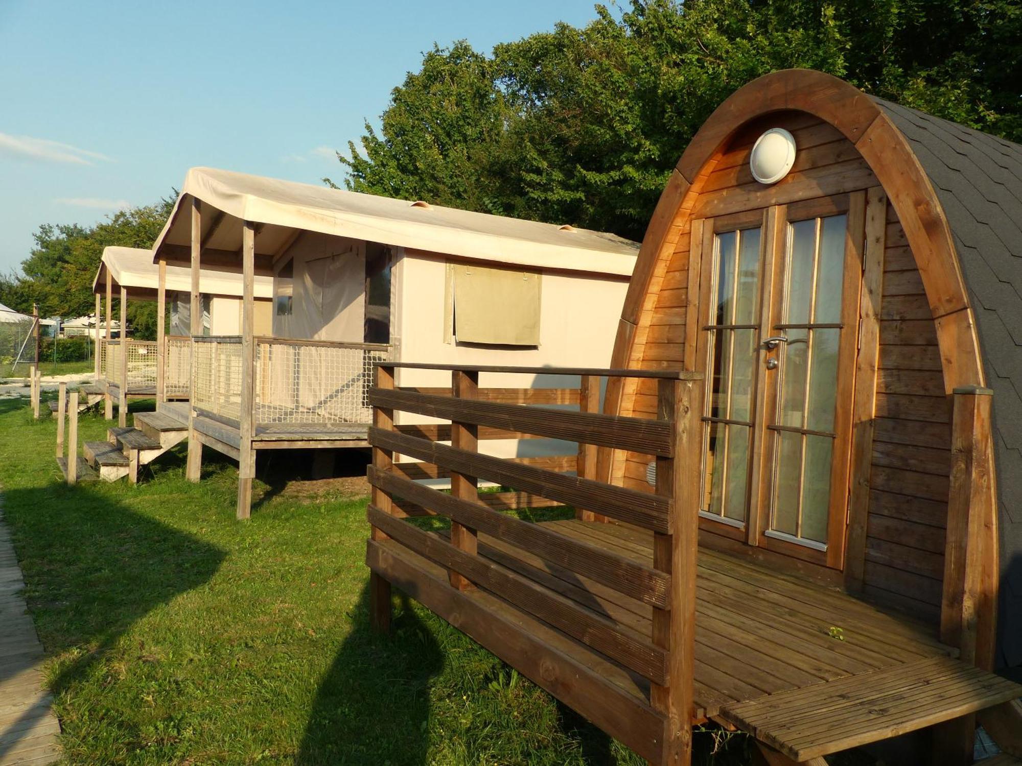 Camping Du Pontis Verteillac Exterior photo
