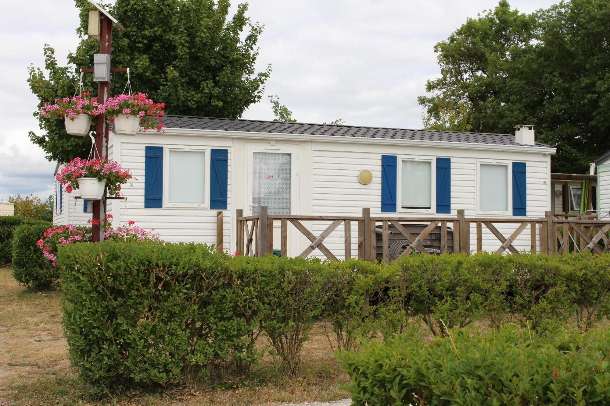 Camping Du Pontis Verteillac Exterior photo