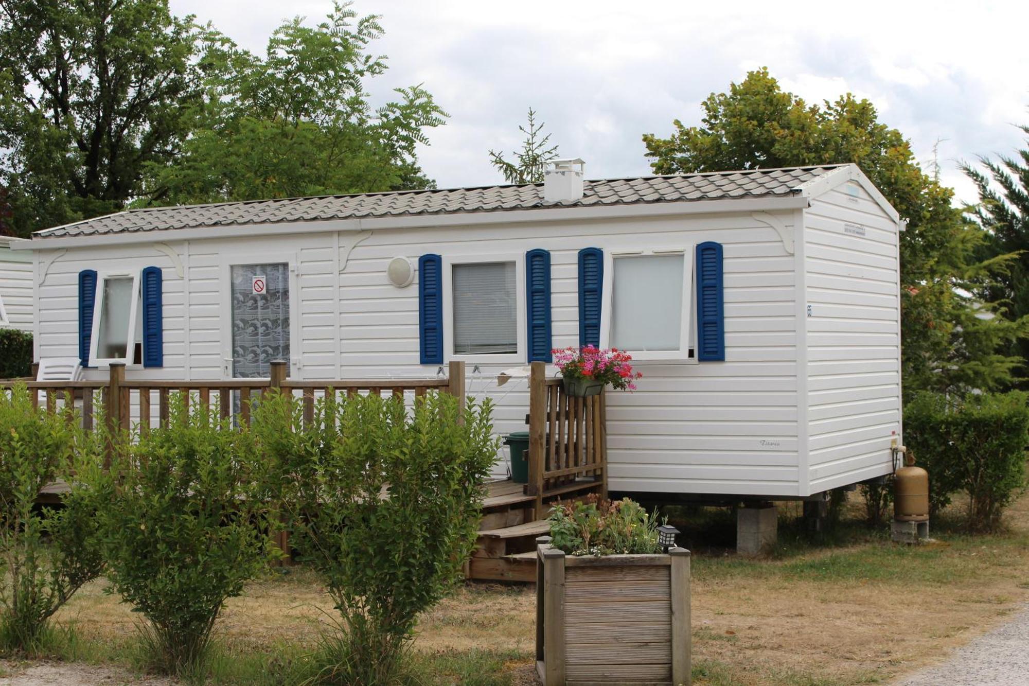 Camping Du Pontis Verteillac Exterior photo