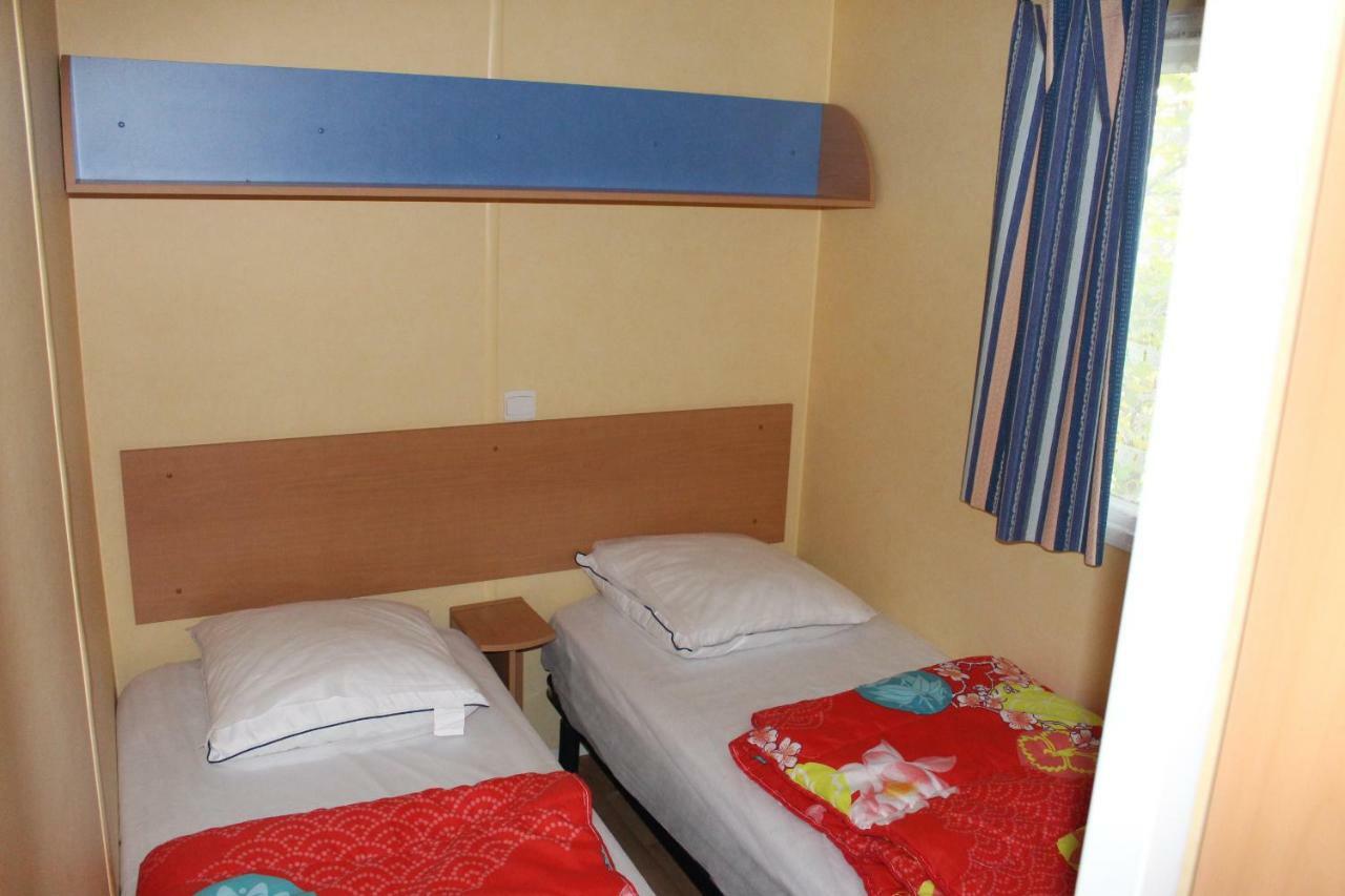 Camping Du Pontis Verteillac Exterior photo
