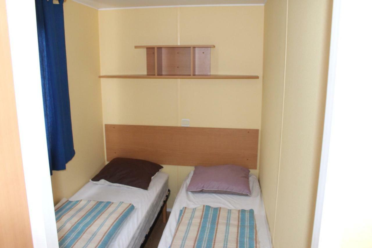 Camping Du Pontis Verteillac Exterior photo
